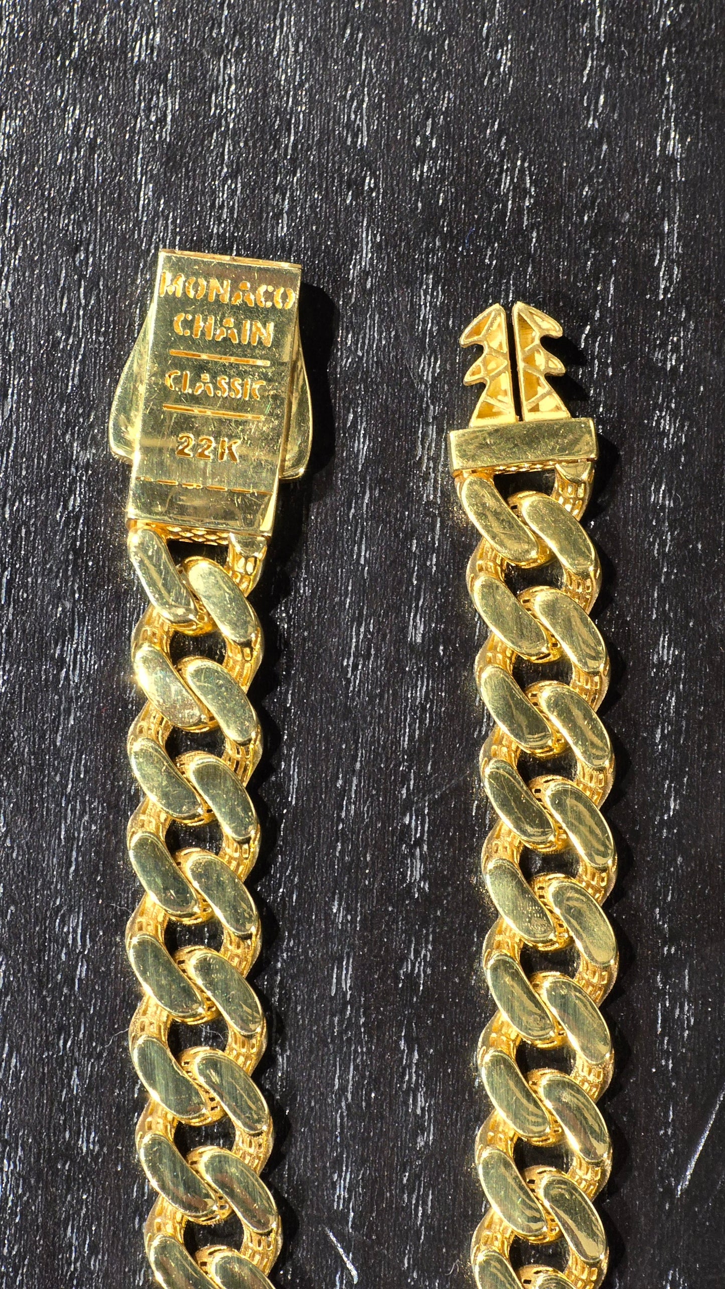 22KT Gold Monaco Bracelet Classic 14.431g