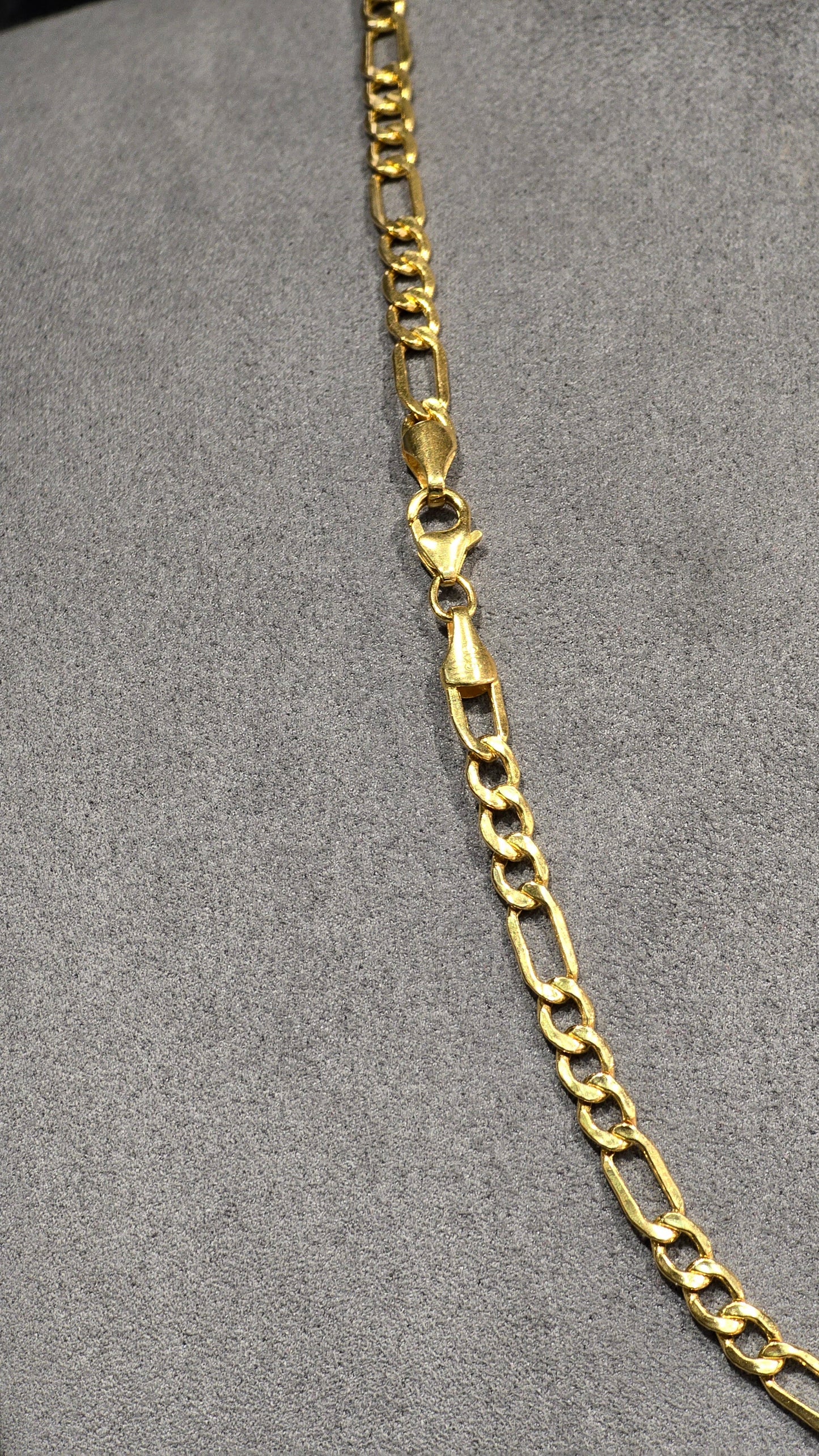 22KT Gold Figaro/Satchine Chain