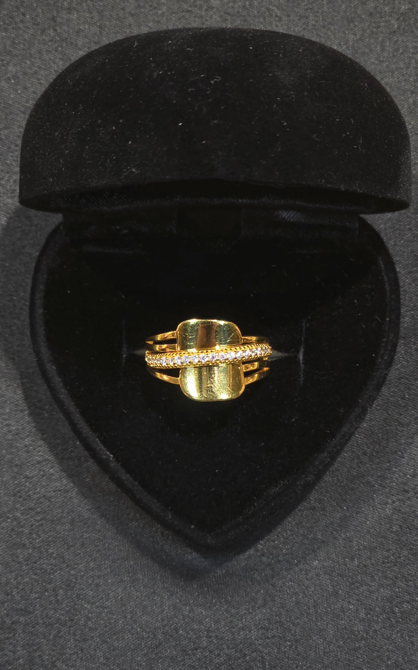 22KT Gold crystal line adornment Ring
