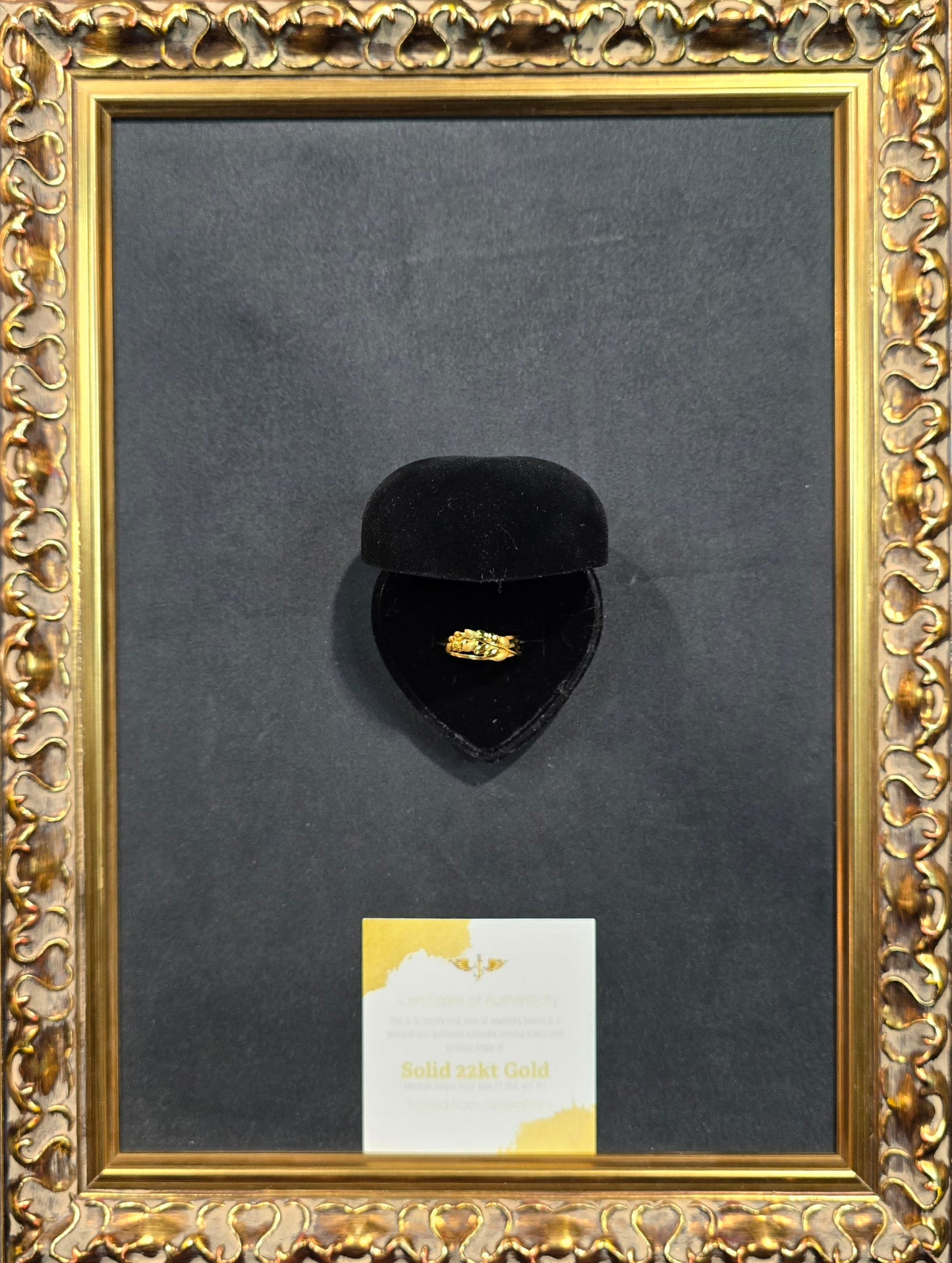 22kt Gold Leaves Design Ring