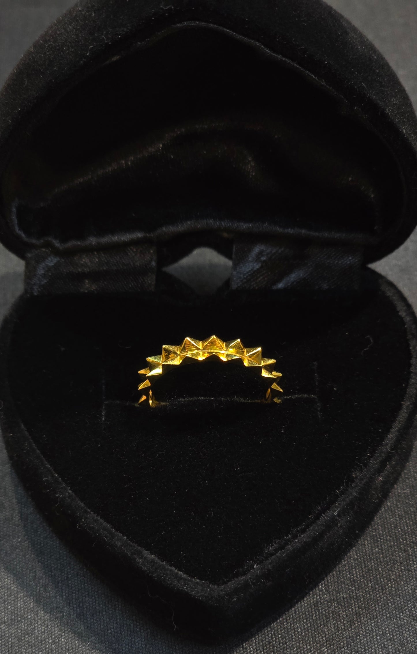 22KT Gold Spikes Design Ring