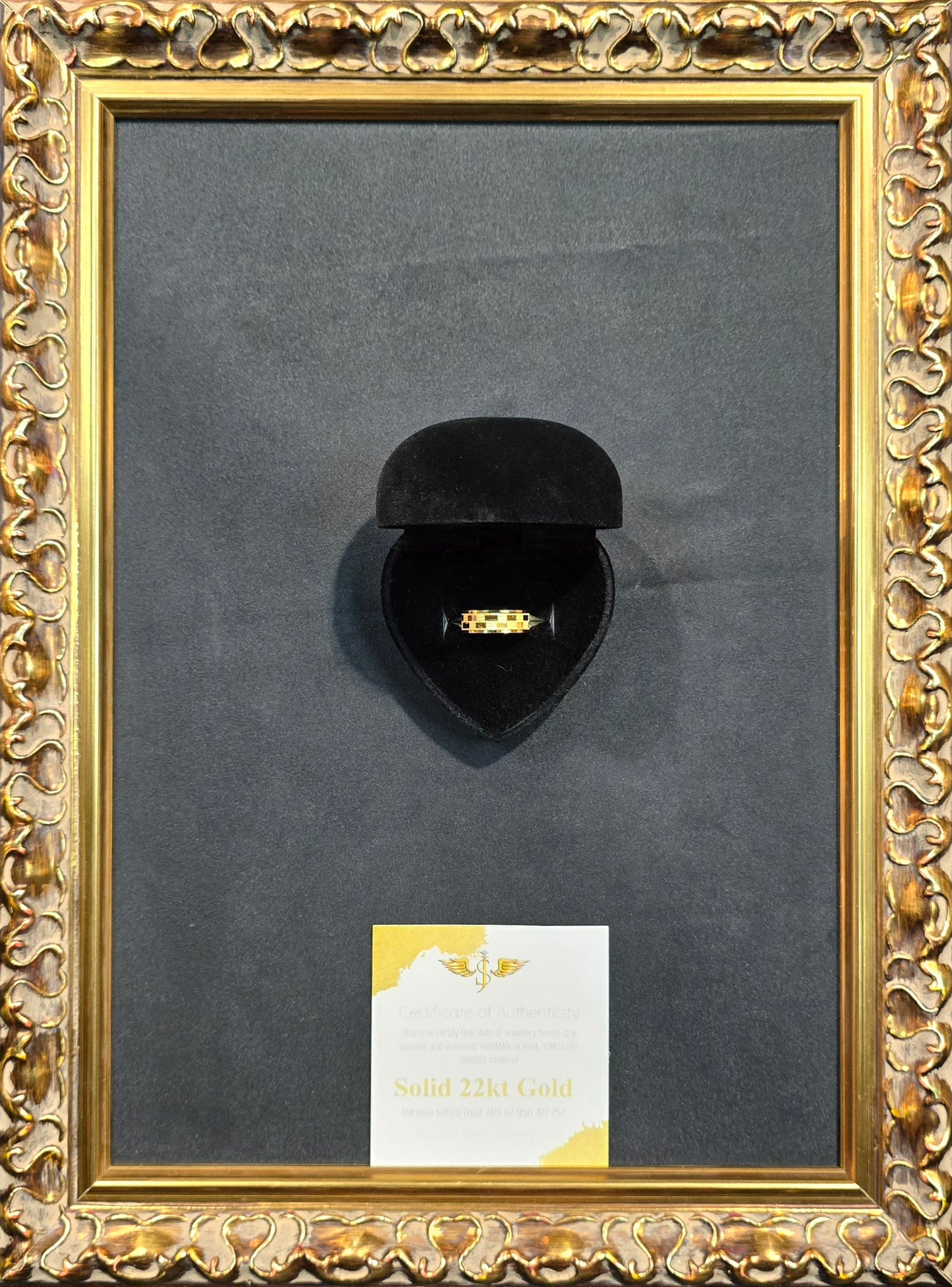 22kt Gold Designed Band Ring