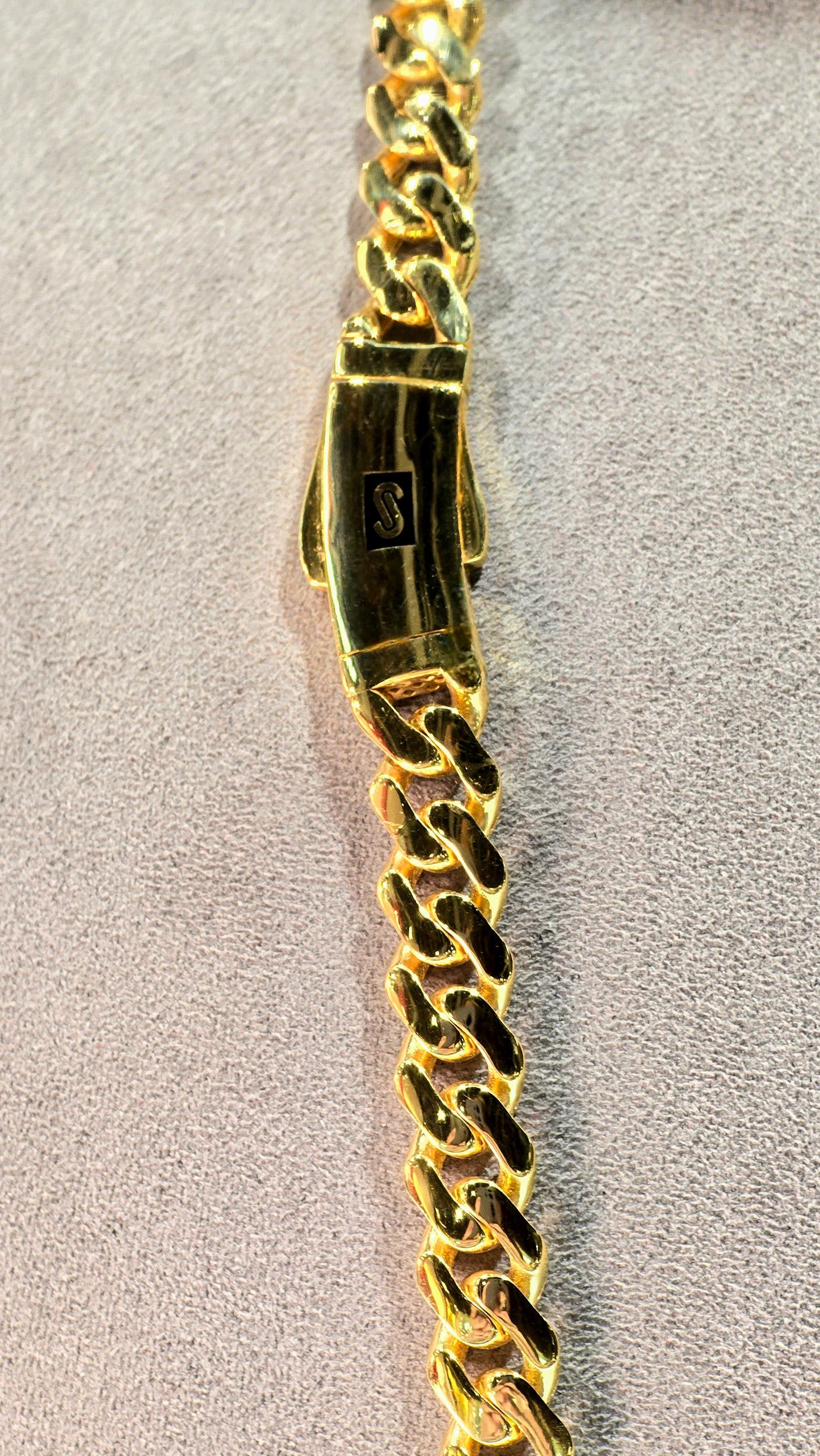 22KT Gold Monaco Chain Classic