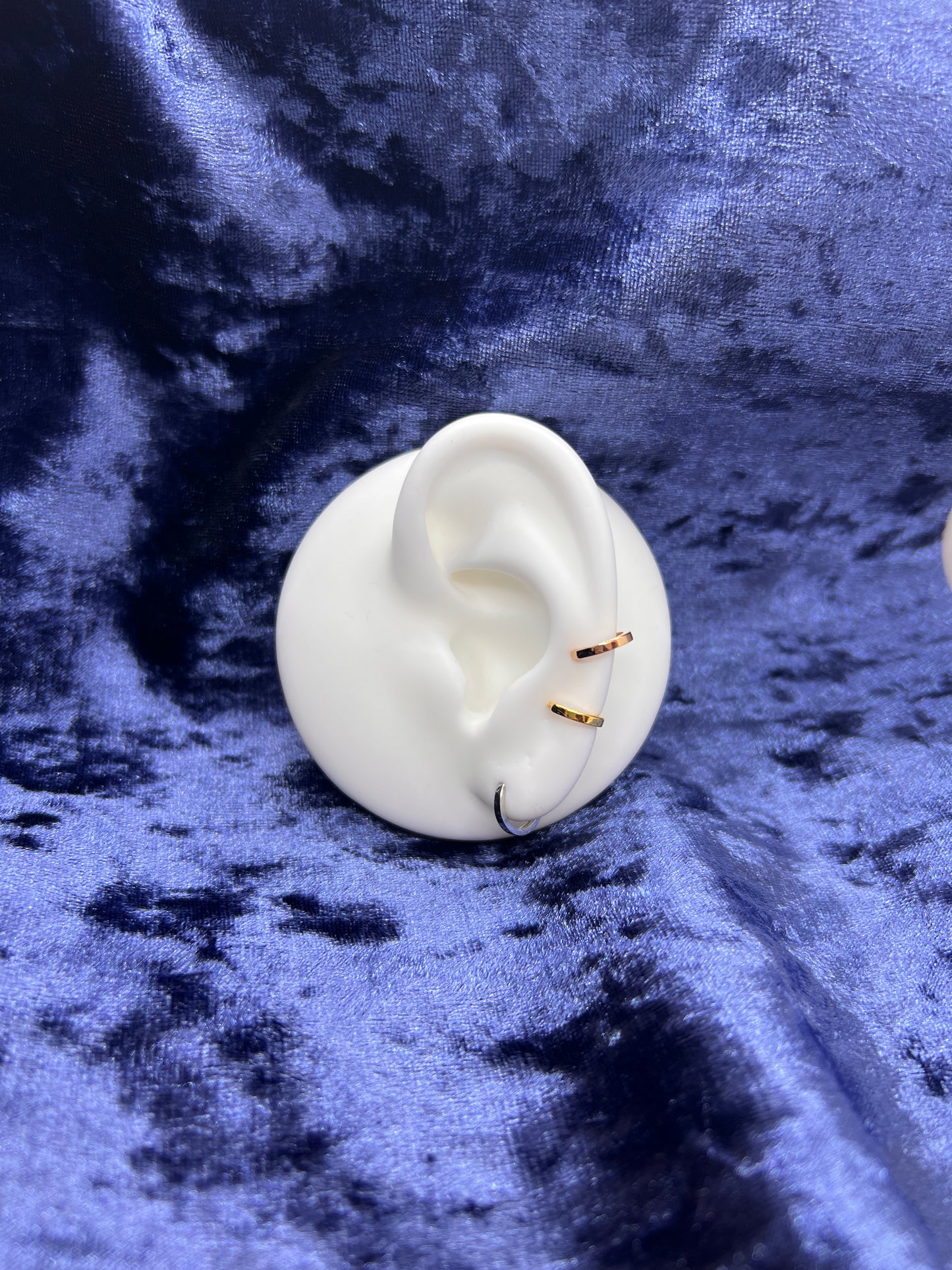 18kt Kids Earring huggies – Plain