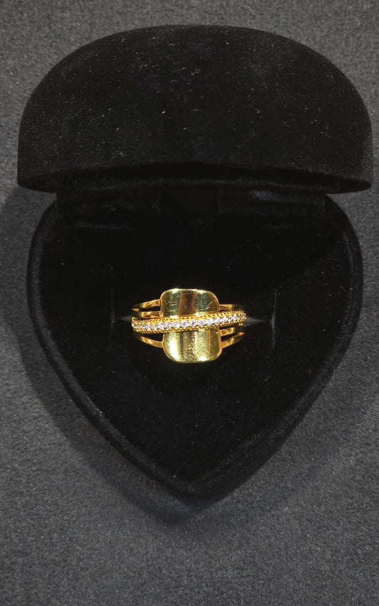 22KT Gold crystal line adornment Ring