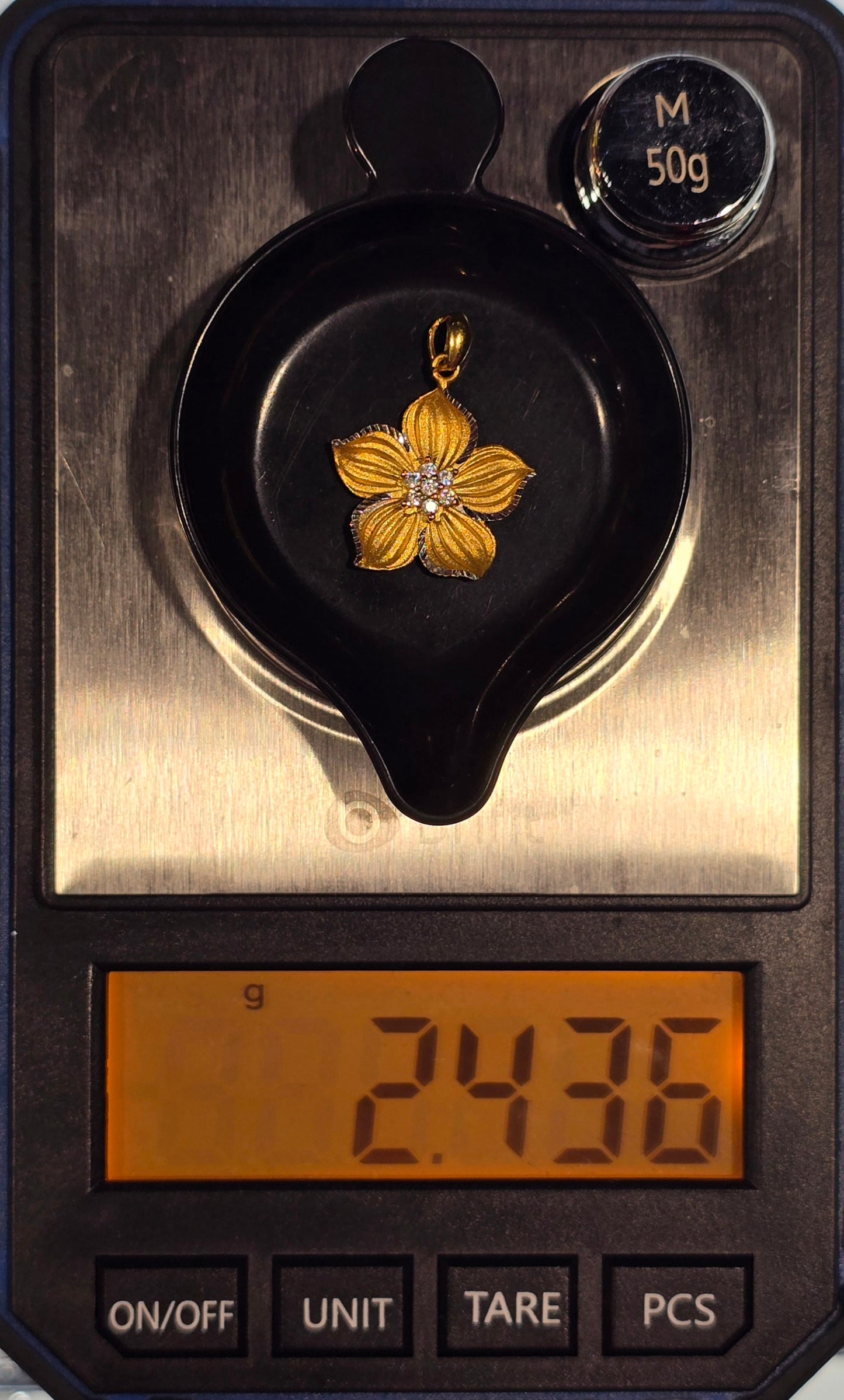 22kt Gold Flower Design Pendant