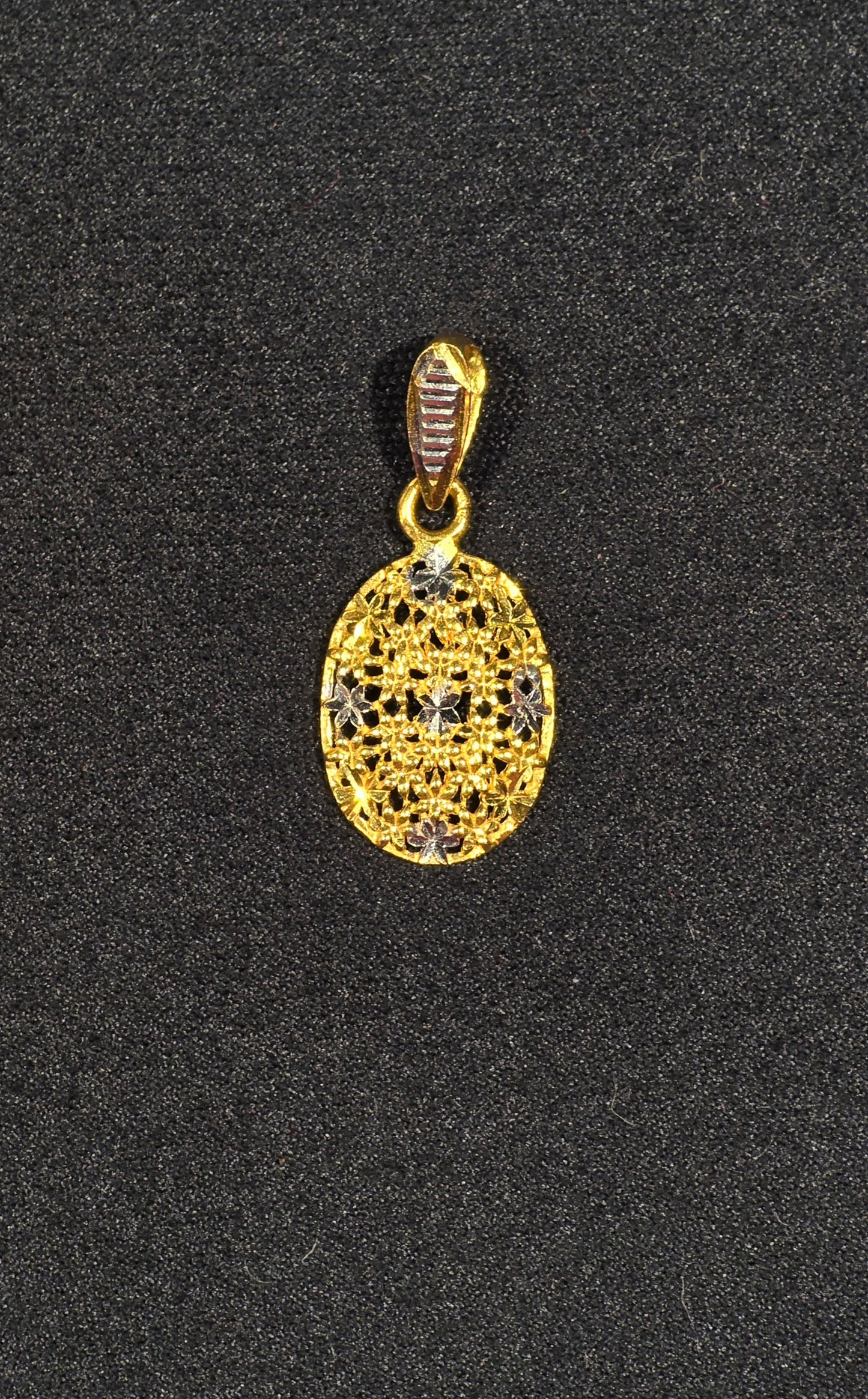 22KT Gold Turkish Oval Design Pendant