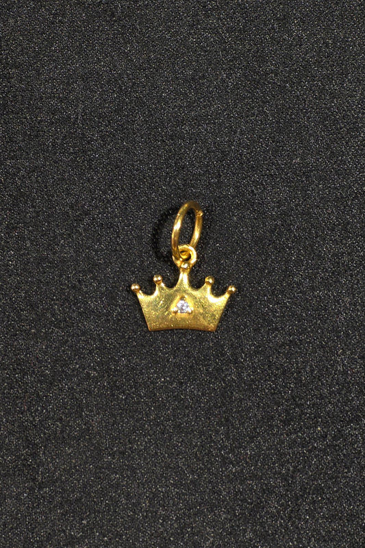 22KT Gold Crown Pendant